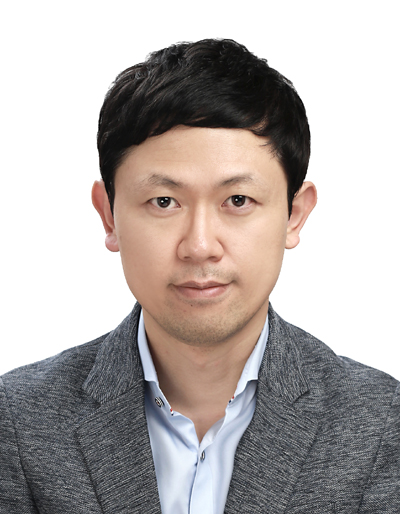 윤건